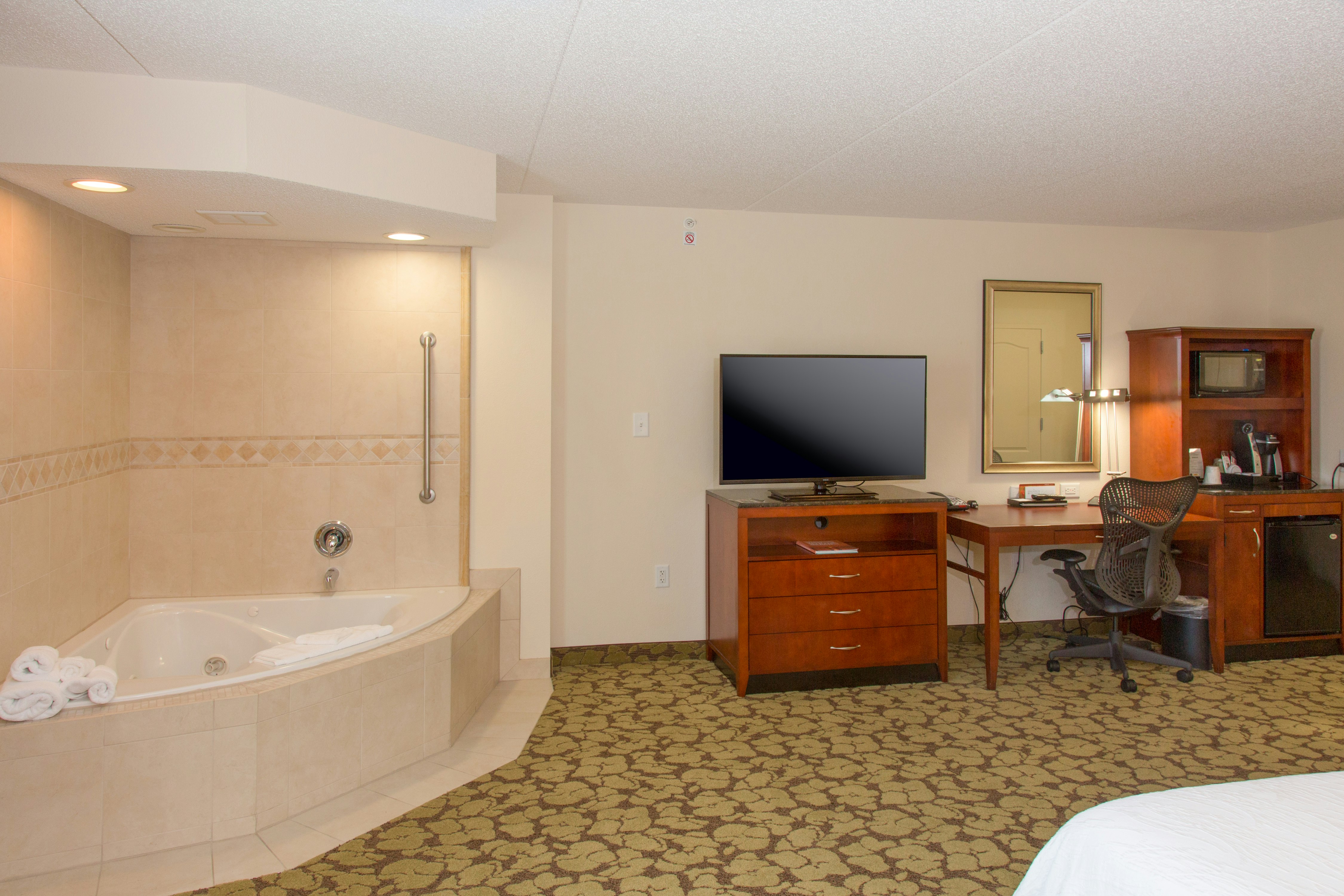 HILTON GARDEN INN MYRTLE BEACH-COASTAL GRAND MALL 28/32