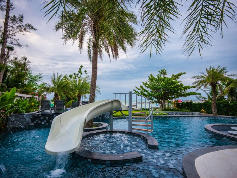 Worita Cove Hotel 39/44