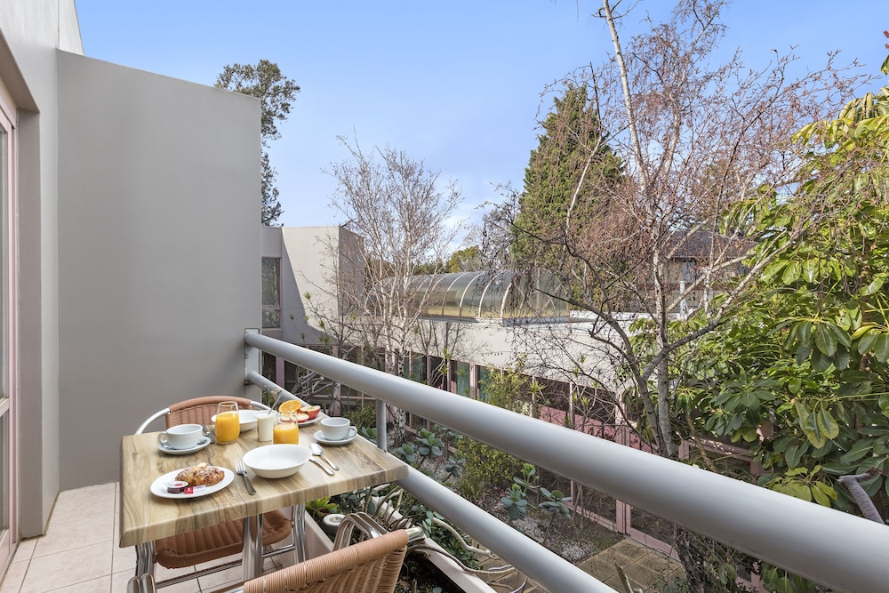 Kimberley Gardens Hotel 61/72