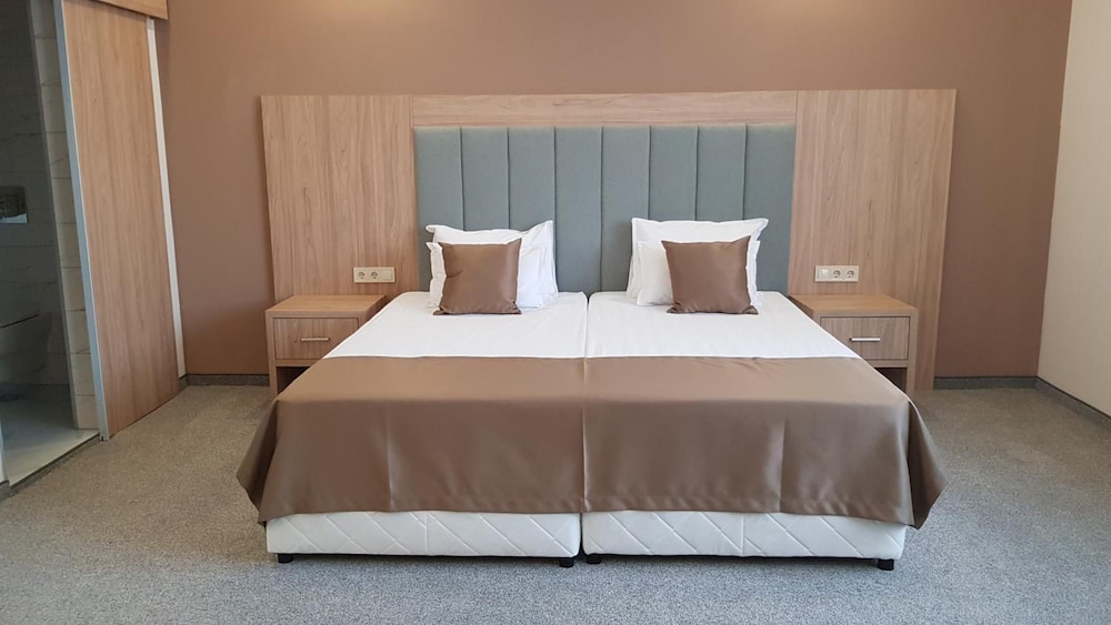Hotel Sps 8/50