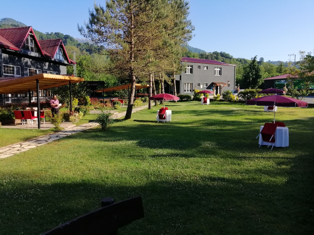 Pinar Kir Evi 38/48