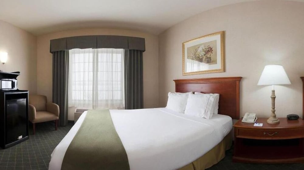 Holiday Inn Express Lebanon 21/36