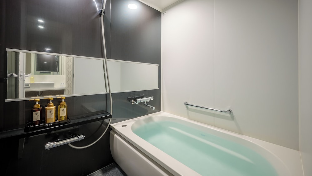 Renovated, Double Bed, Sendai Washington Hotel 3/3
