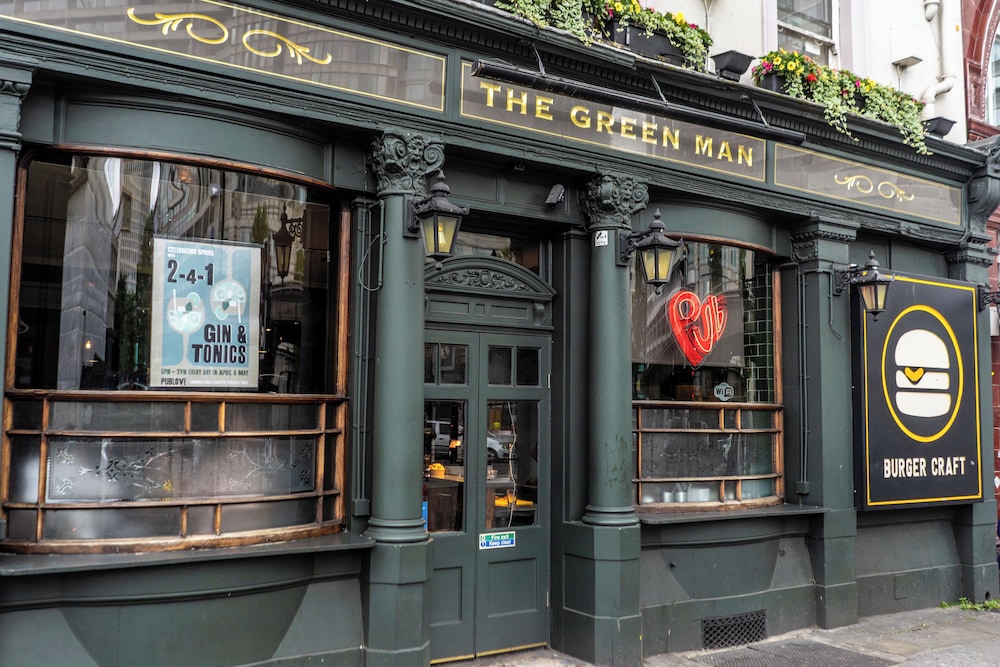 Publove the Green Man Hostel 5/32