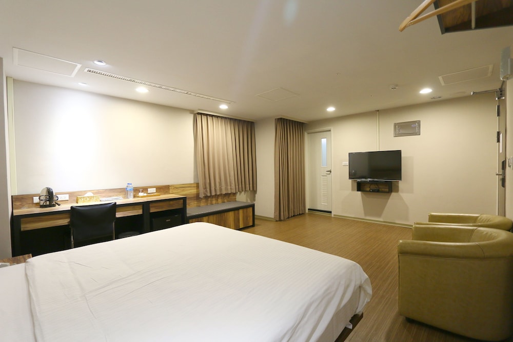 TopL Hotel 5/30