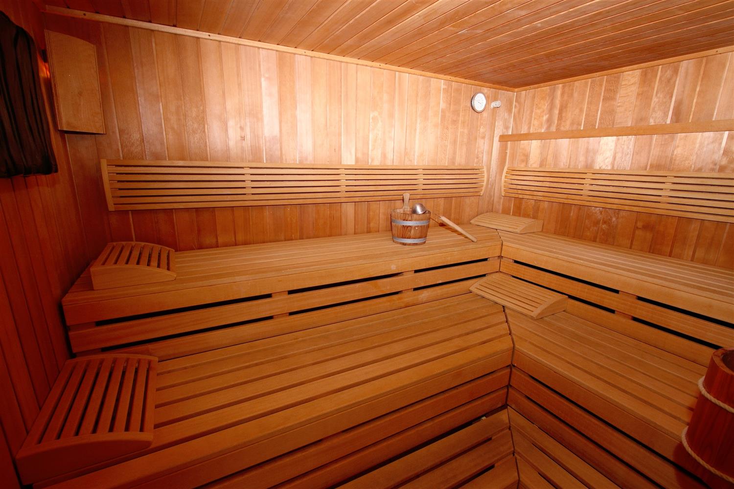 swimming pool spa