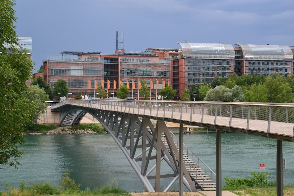 Ibis Lyon Caluire Cite Internationale 47/50