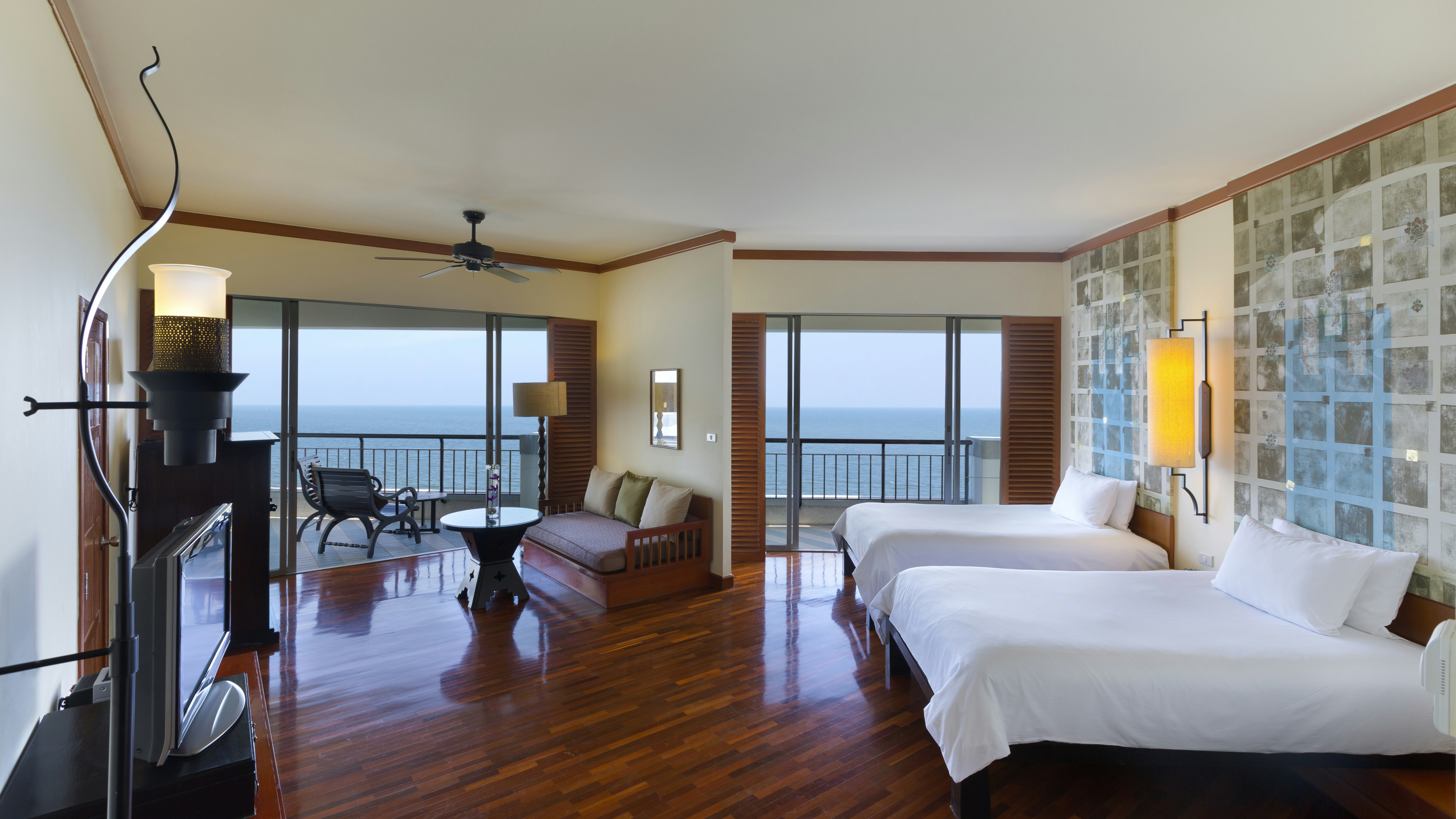 JUNIOR SUITE, TWIN BEDS, OCEAN VIEW