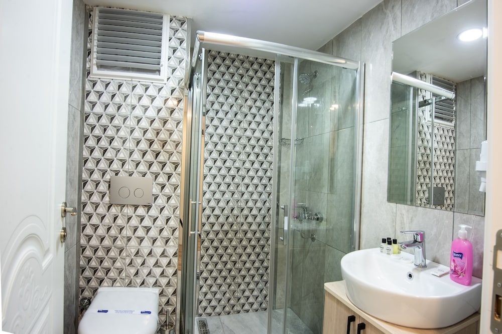Royal Bosphorus Hotel 34/34