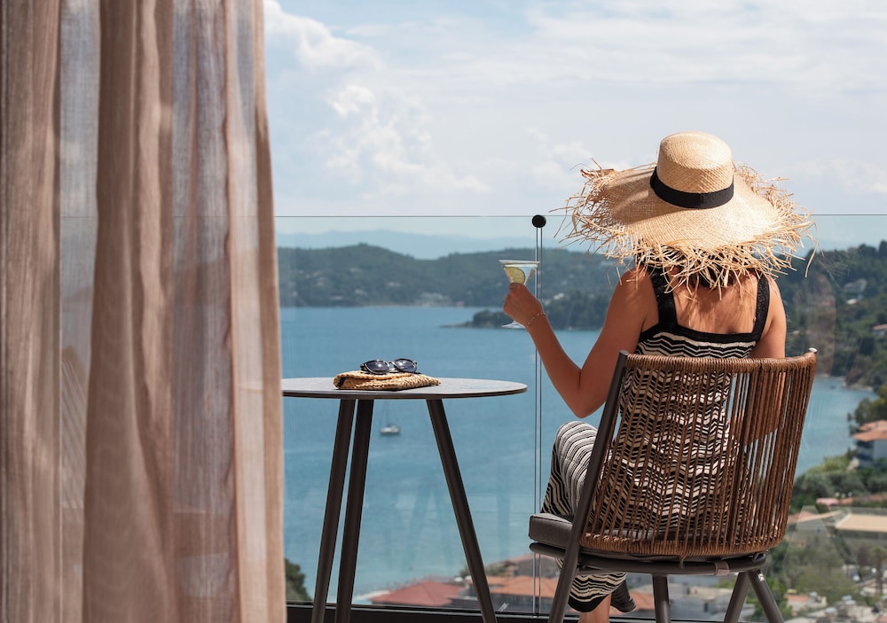 Poseidon Apartments 61/69