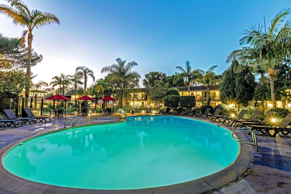 Ramada By Wyndham Santa Barbara in SANTA BARBARA - CA
