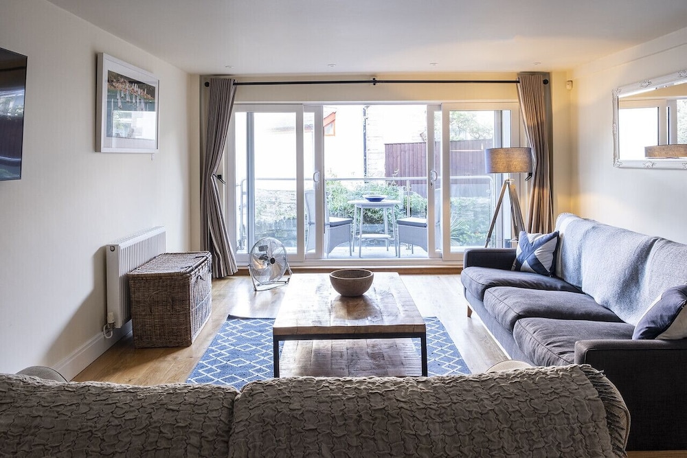 South Sands Hotel 23/50