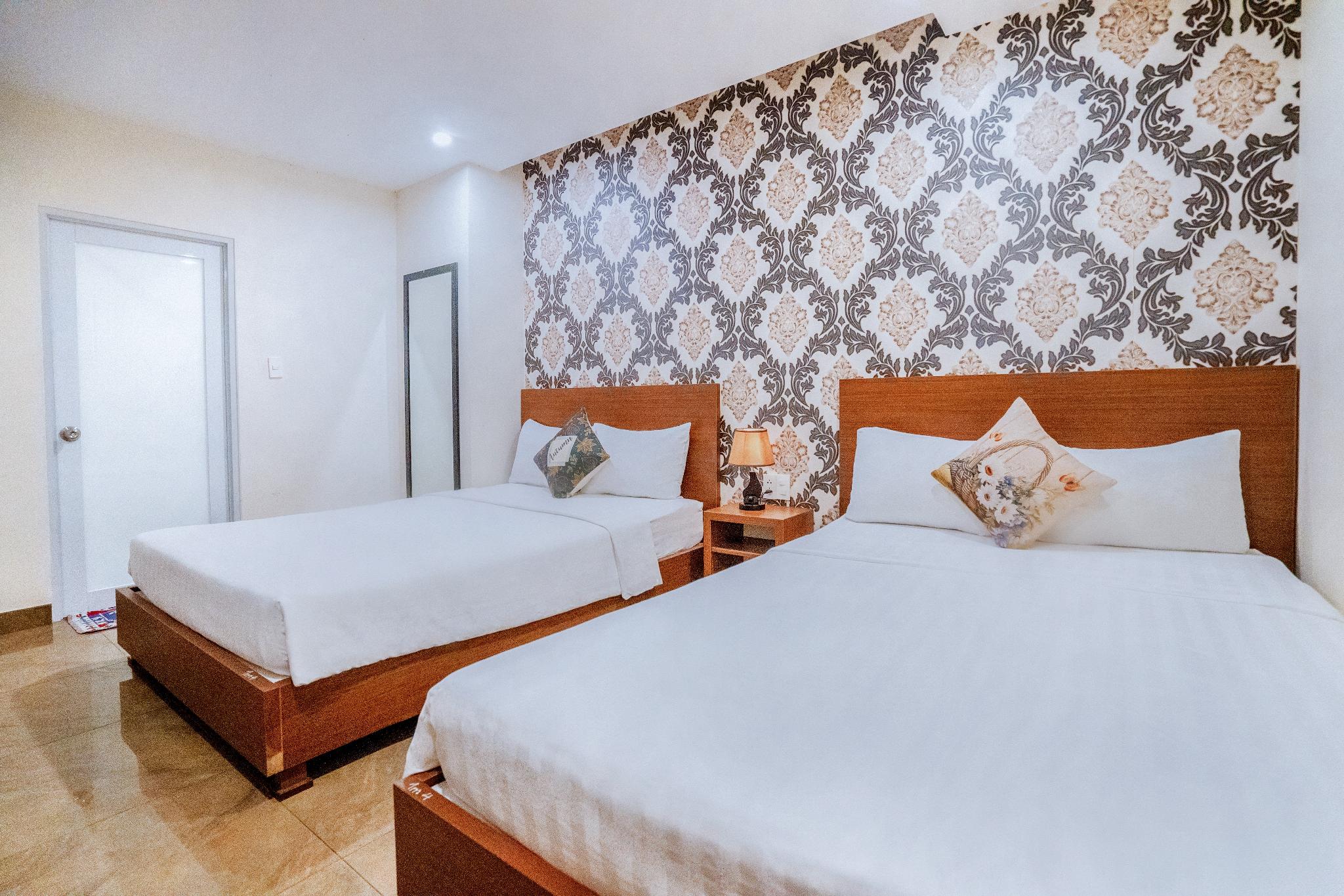 Superior, Triple, 1 Double and 1 Single Bed, No Window