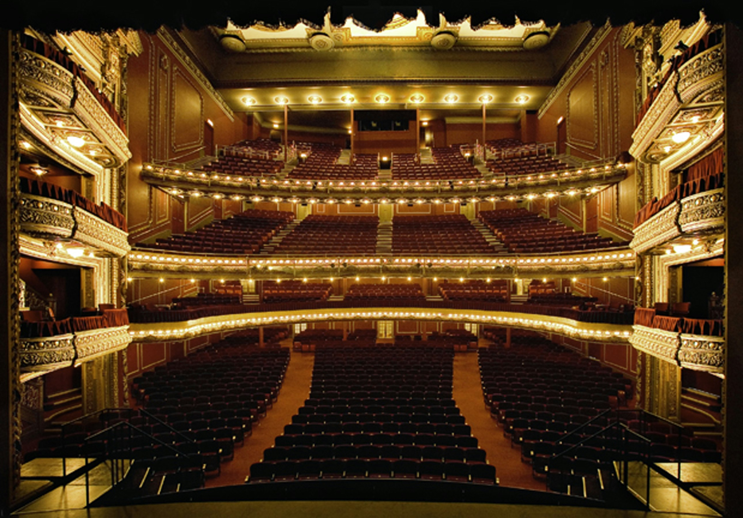 Hampton Inn Majestic Chicago Theatre District 11/52