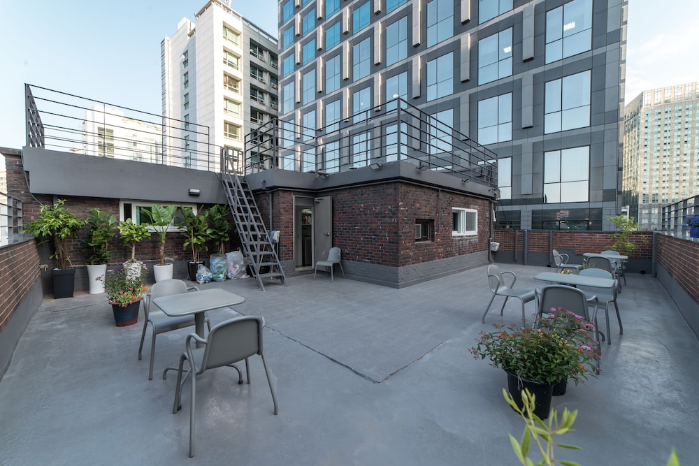 Soo Song Guest House 68/78