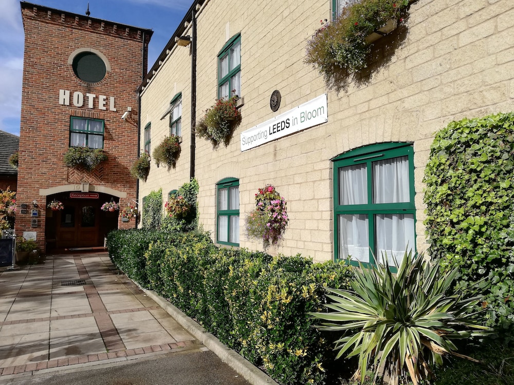 The Corn Mill Lodge Hotel 50/56