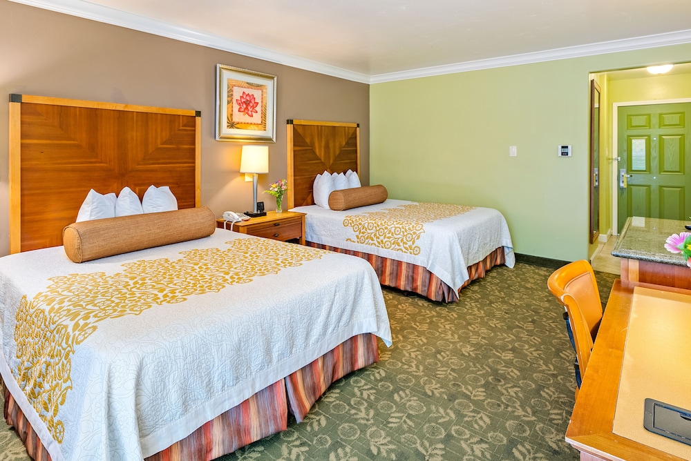 Aloha Inn 19/53