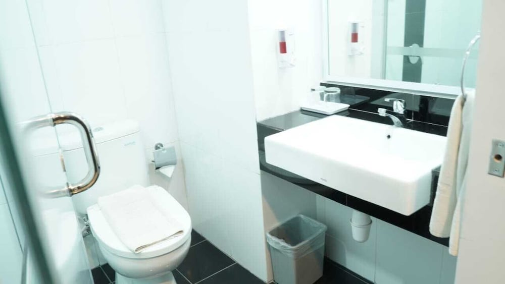 MaxOne Hotel Dumai 9/55