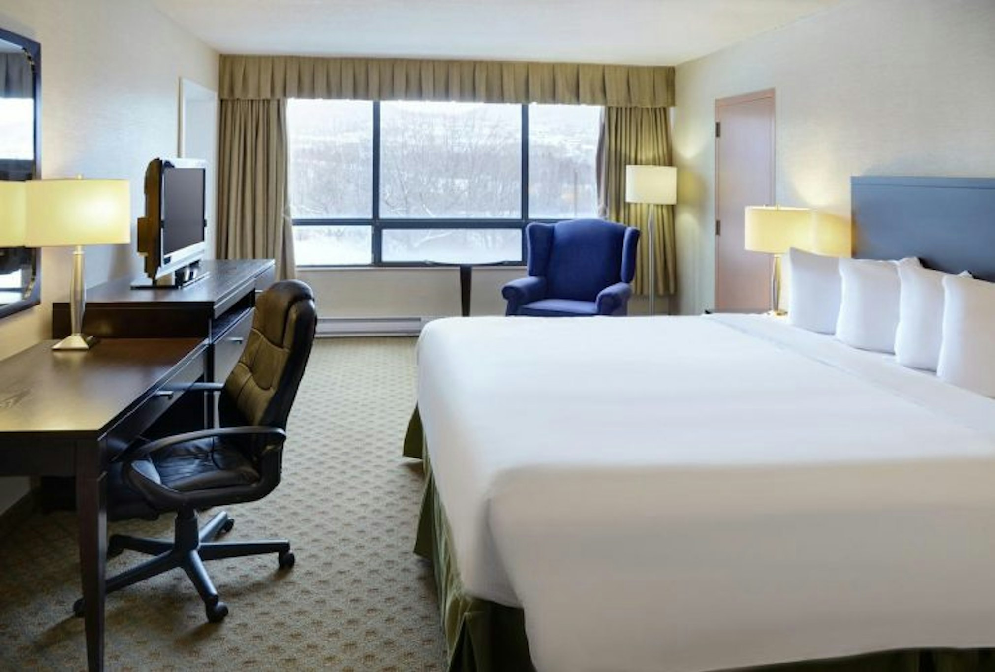 Greenwood Inn & Suites 10/37