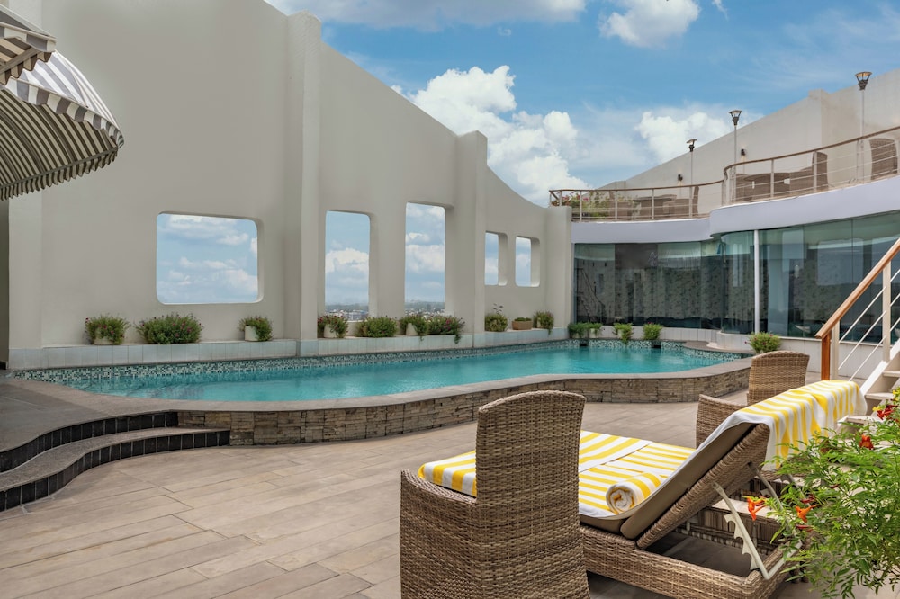 Park Inn By Radisson New Delhi Ip Extension 60/62