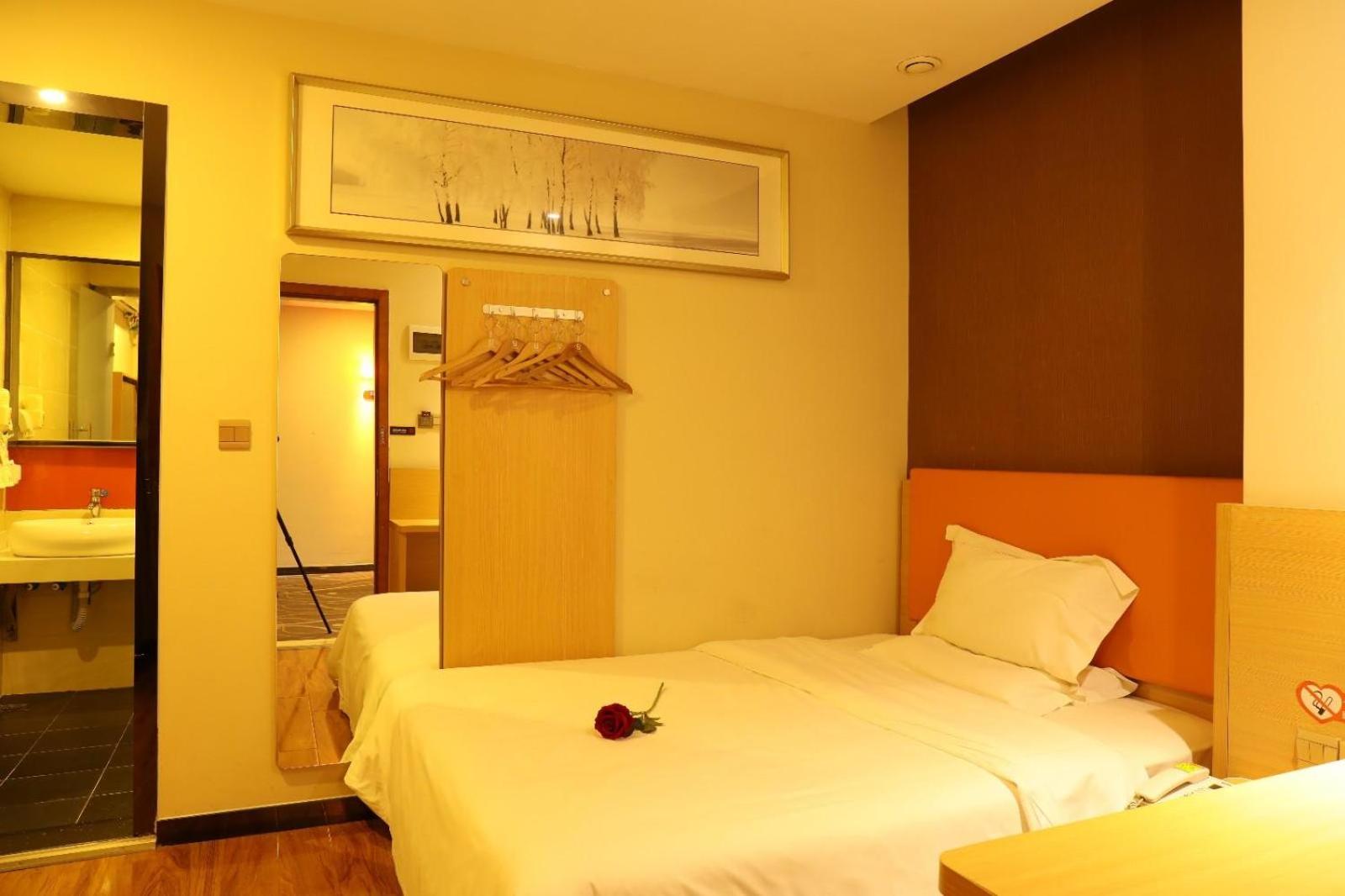 7 Days Youpin Hotel (Chengdu Dufu's Thatched Cottage Branch) 17/42