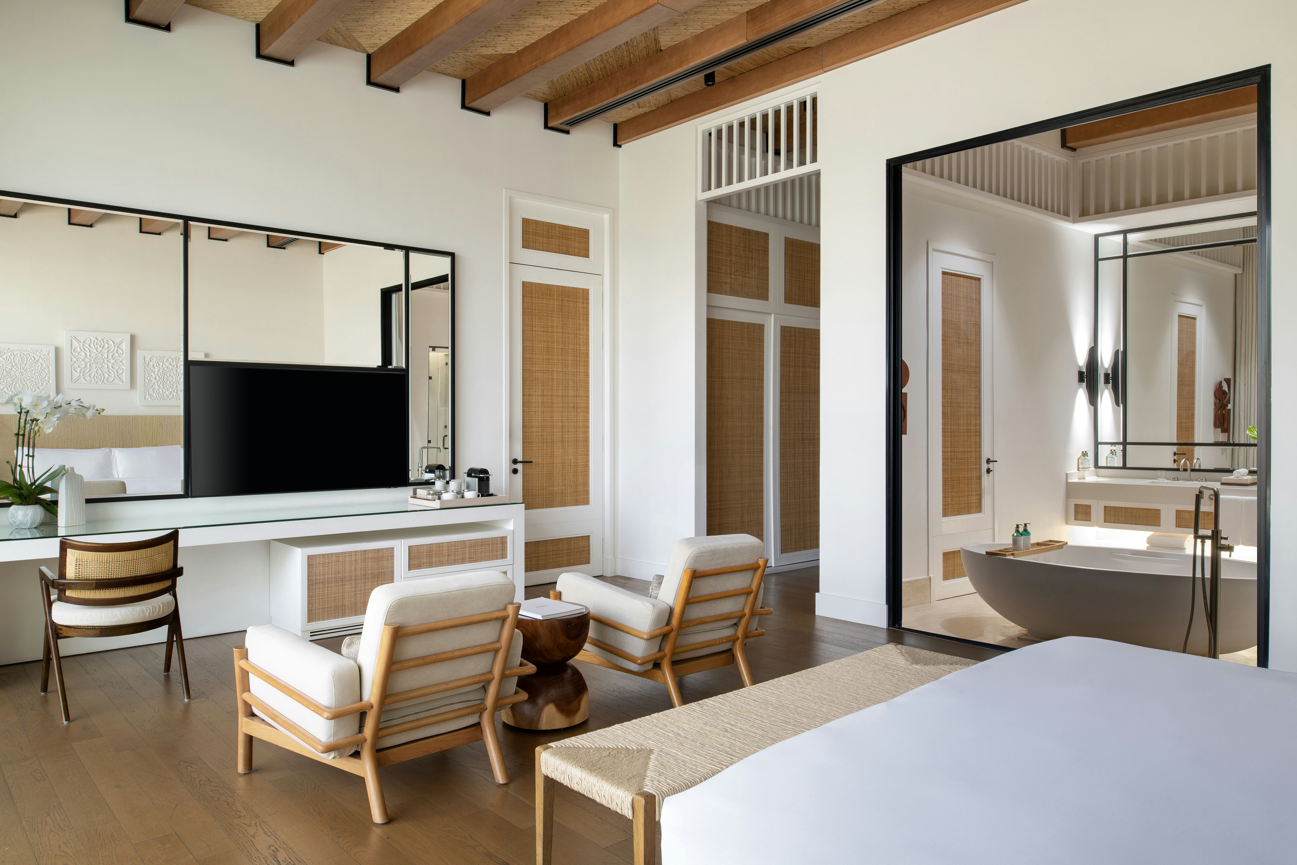 Junior Suite, King Bed, with Pool, Accessible، Maysan Doha, LXR Hotels & Resorts 3/7
