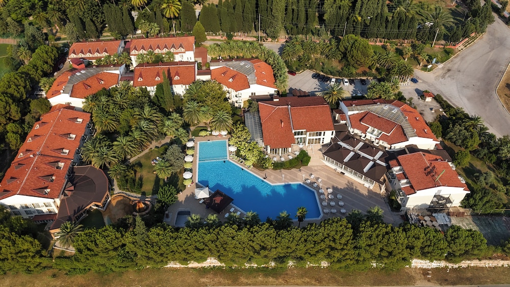 Lycus River Thermal Hotel 44/50