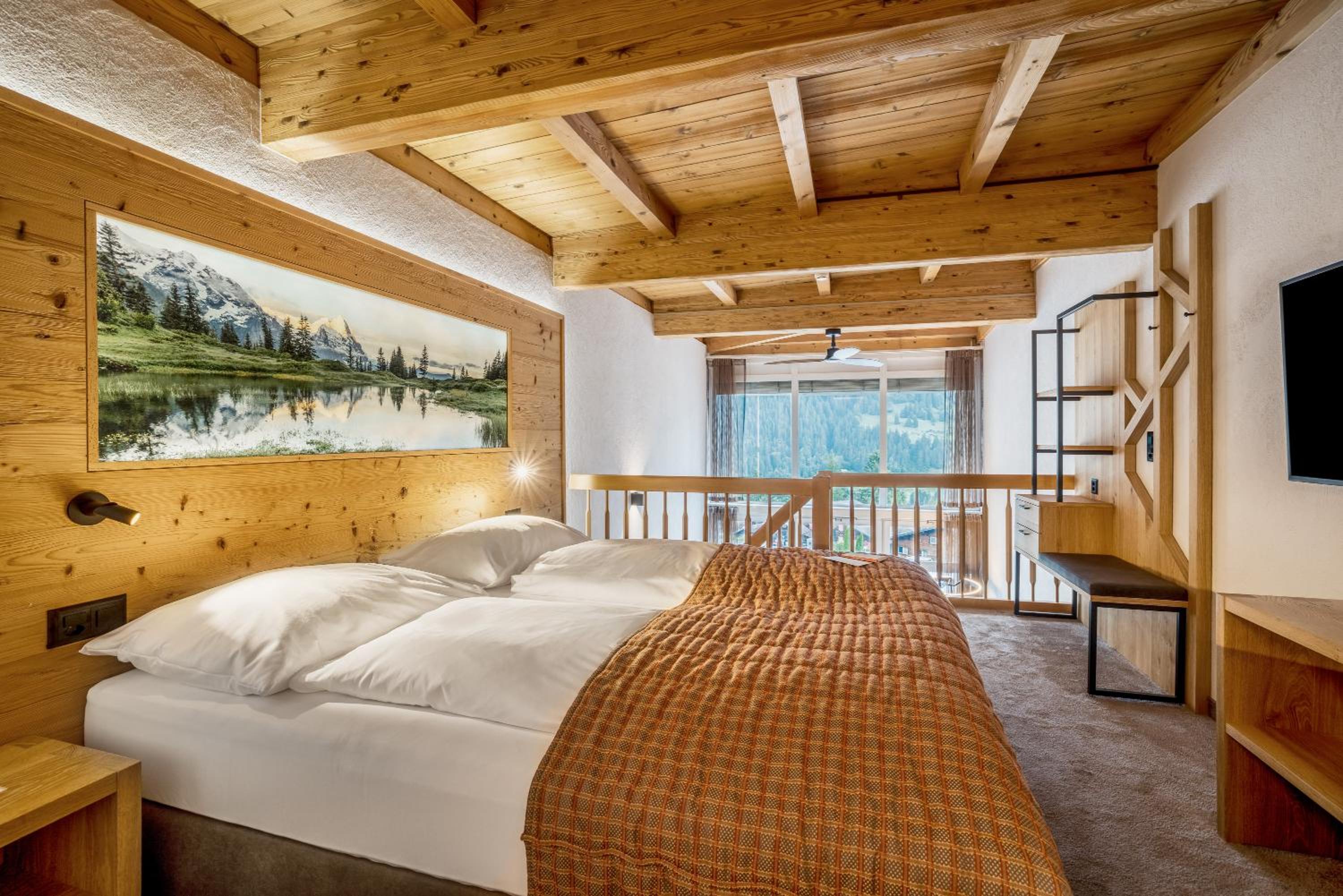 Panoramic, Suite, Double Bed, Eiger View, Sofa