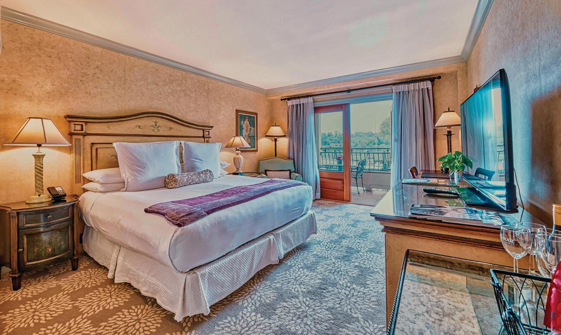 Standard, King Bed