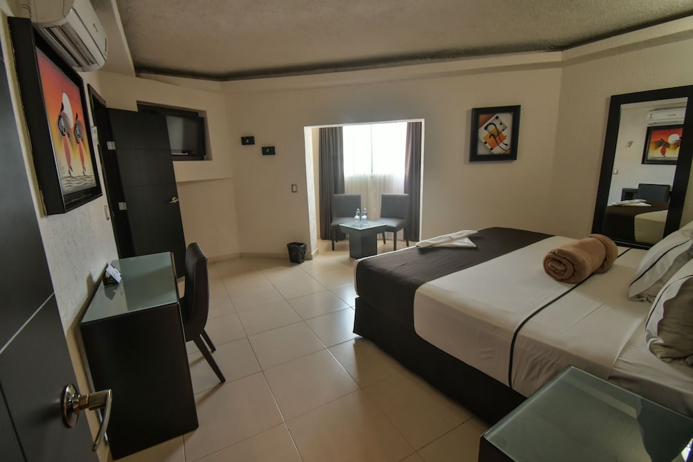 Hotel Portonovo Plaza Guadalajara 10/35