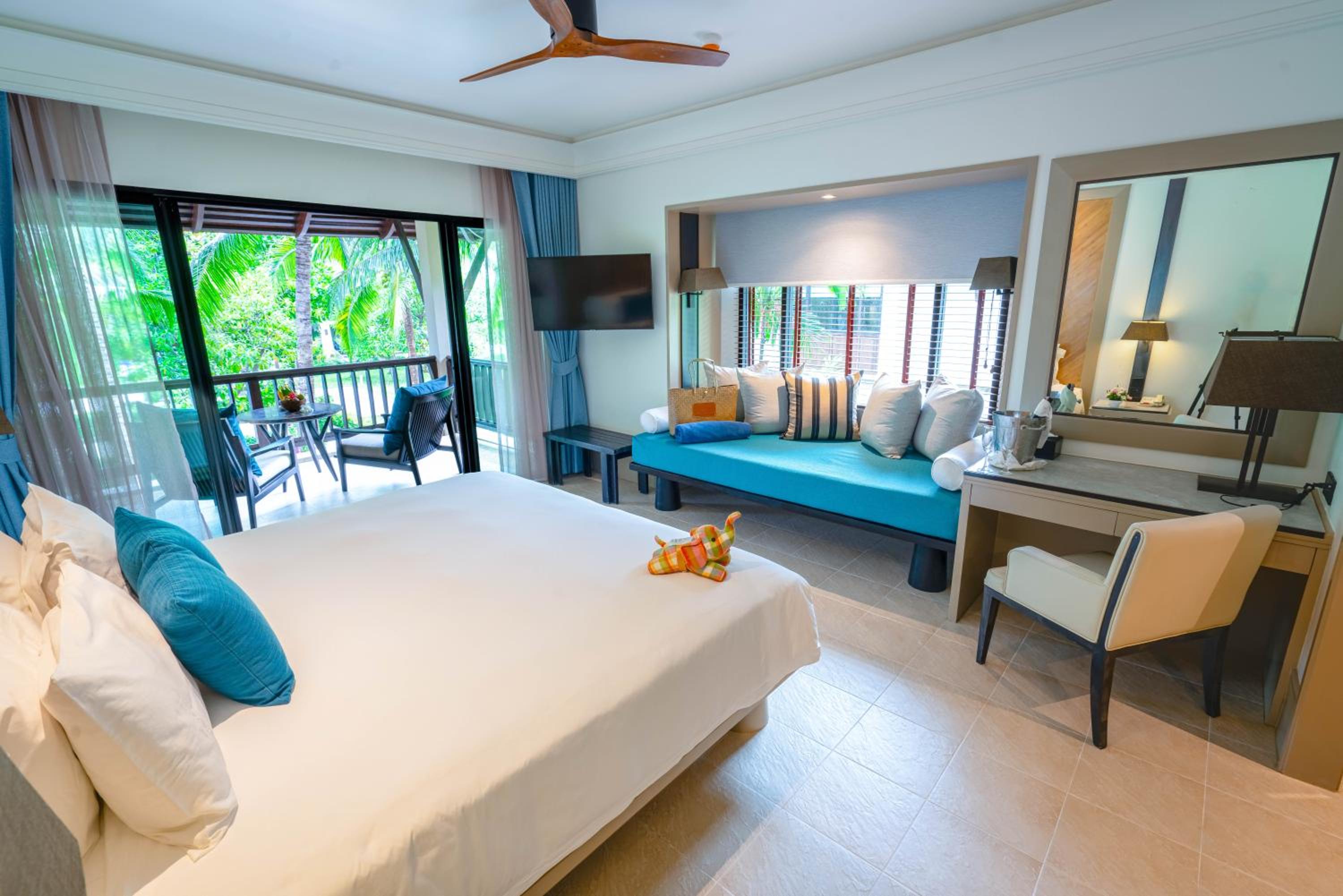 Deluxe, Pavilion, Twin Beds, High Floor