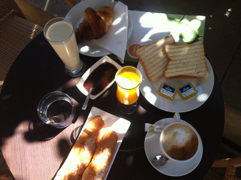 B&B Hi Valencia Canovas 50/60