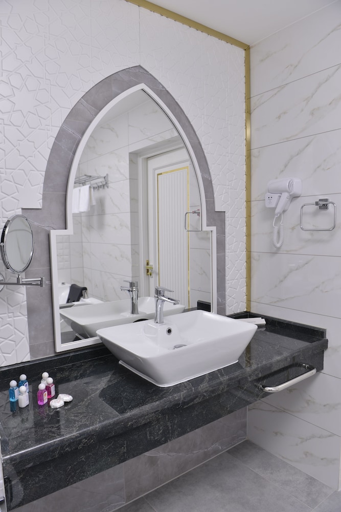 Siab Hotel 50/50