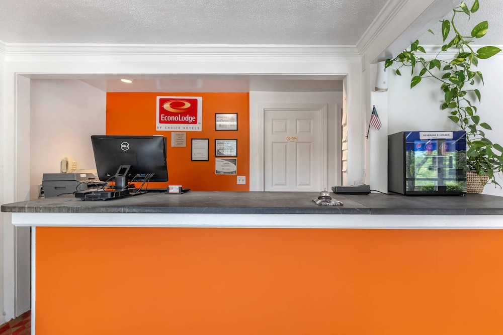 Econo Lodge Lee - Great Barrington 19/65
