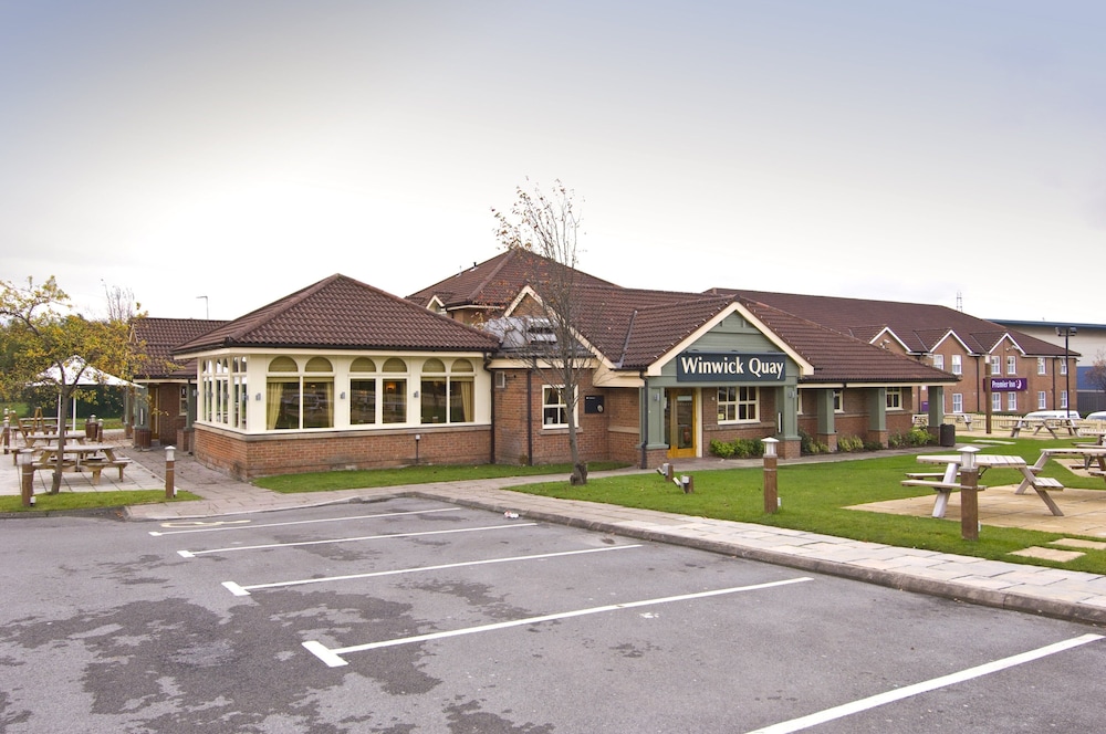 Premier Inn Warrington - A49/M62 J9 in WARRINGTON - UK