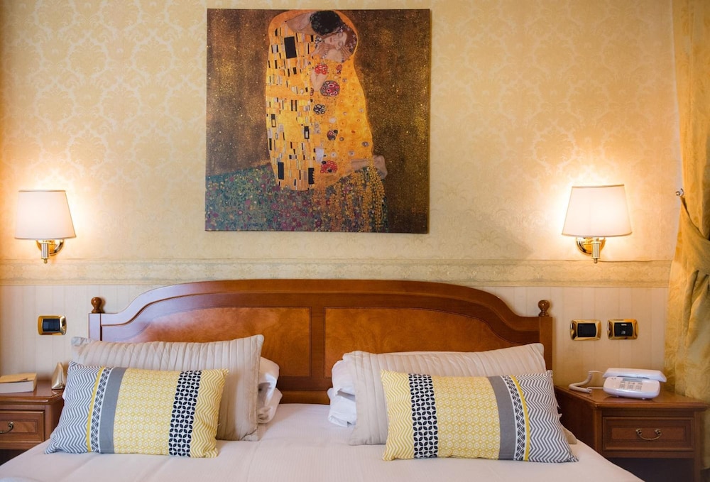 AMADEUS HOTEL ROME 31/50