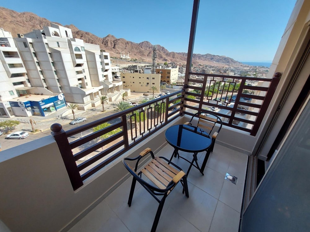 Jordan Seasons Hotel 3/50