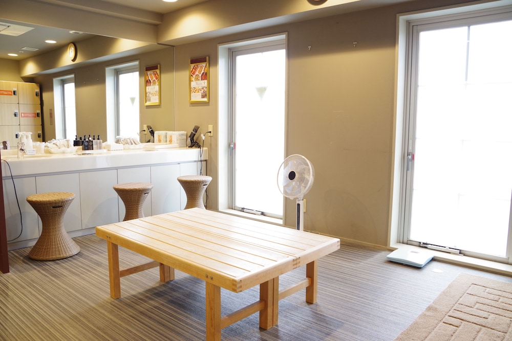 Hotel Hokke Club Osaka 52/58