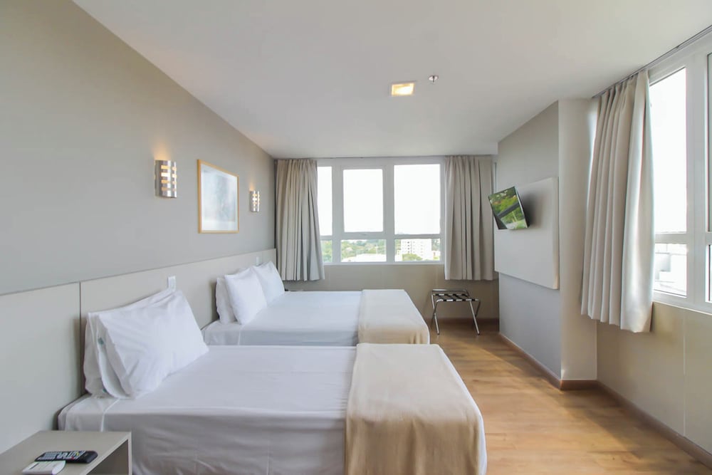PREMIUM, 1 DOUBLE AND 1 SINGLE BED