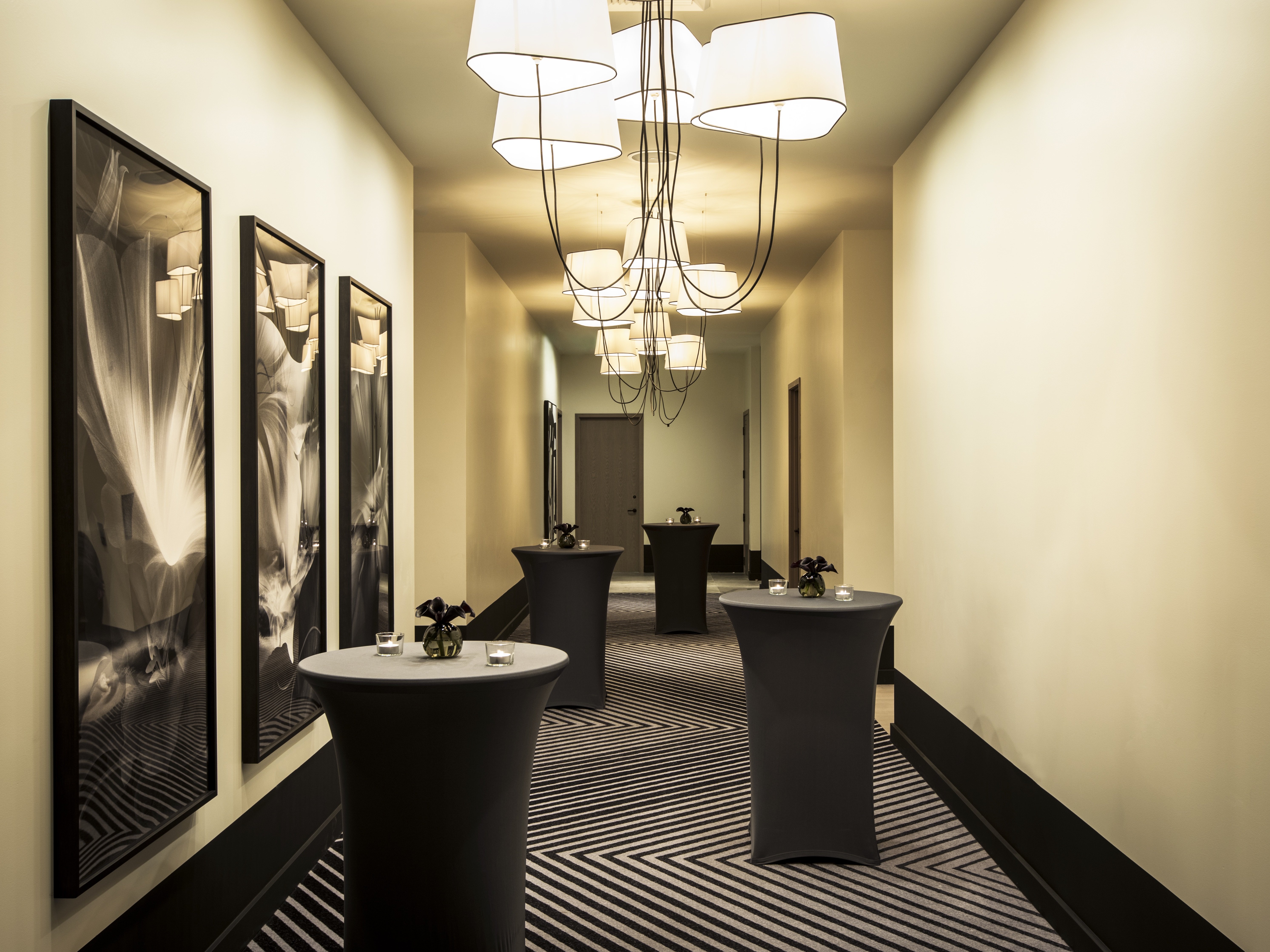 Kimpton La Peer Hotel 9/82