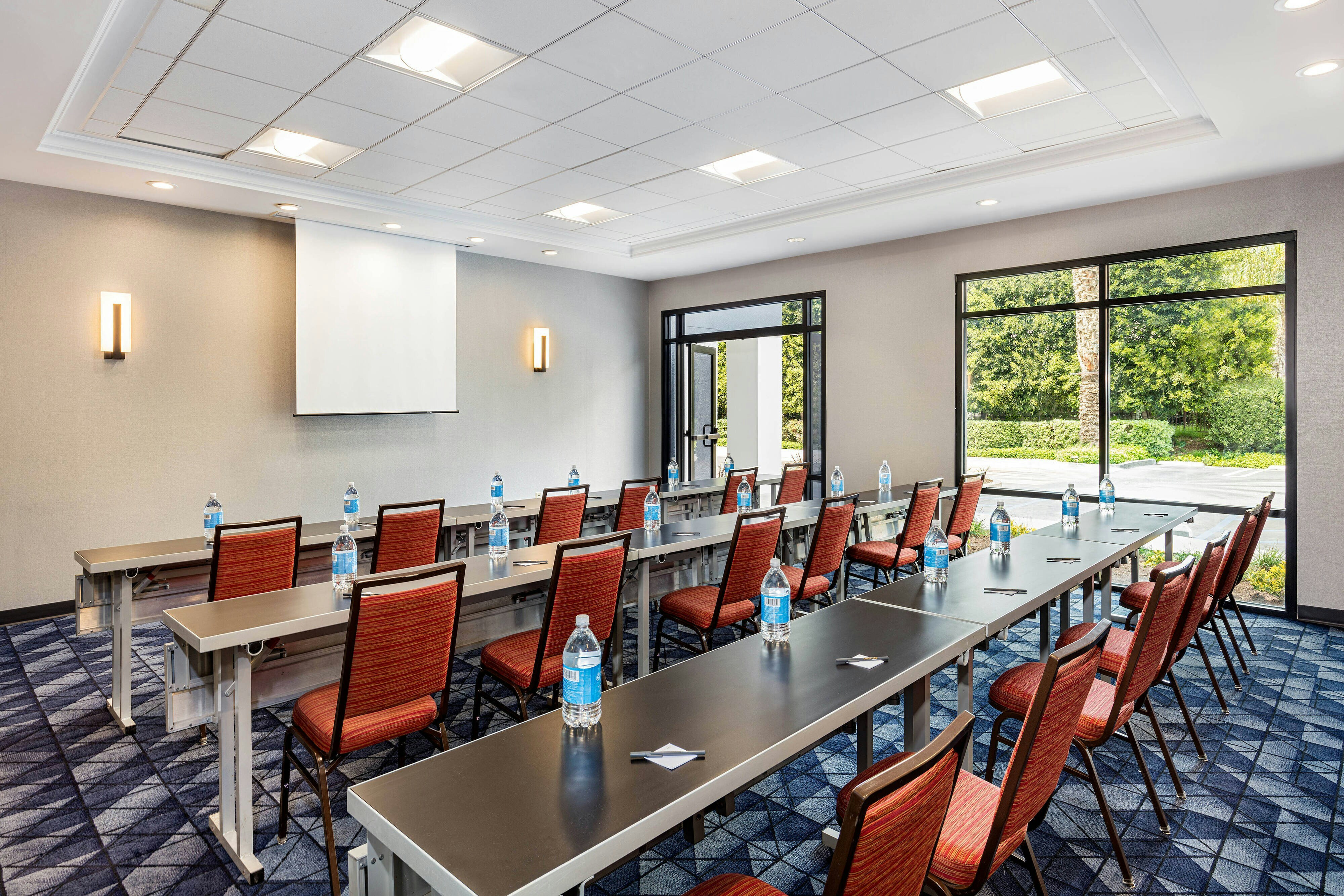Courtyard By Marriott Anaheim Resort Convention Center 13/17