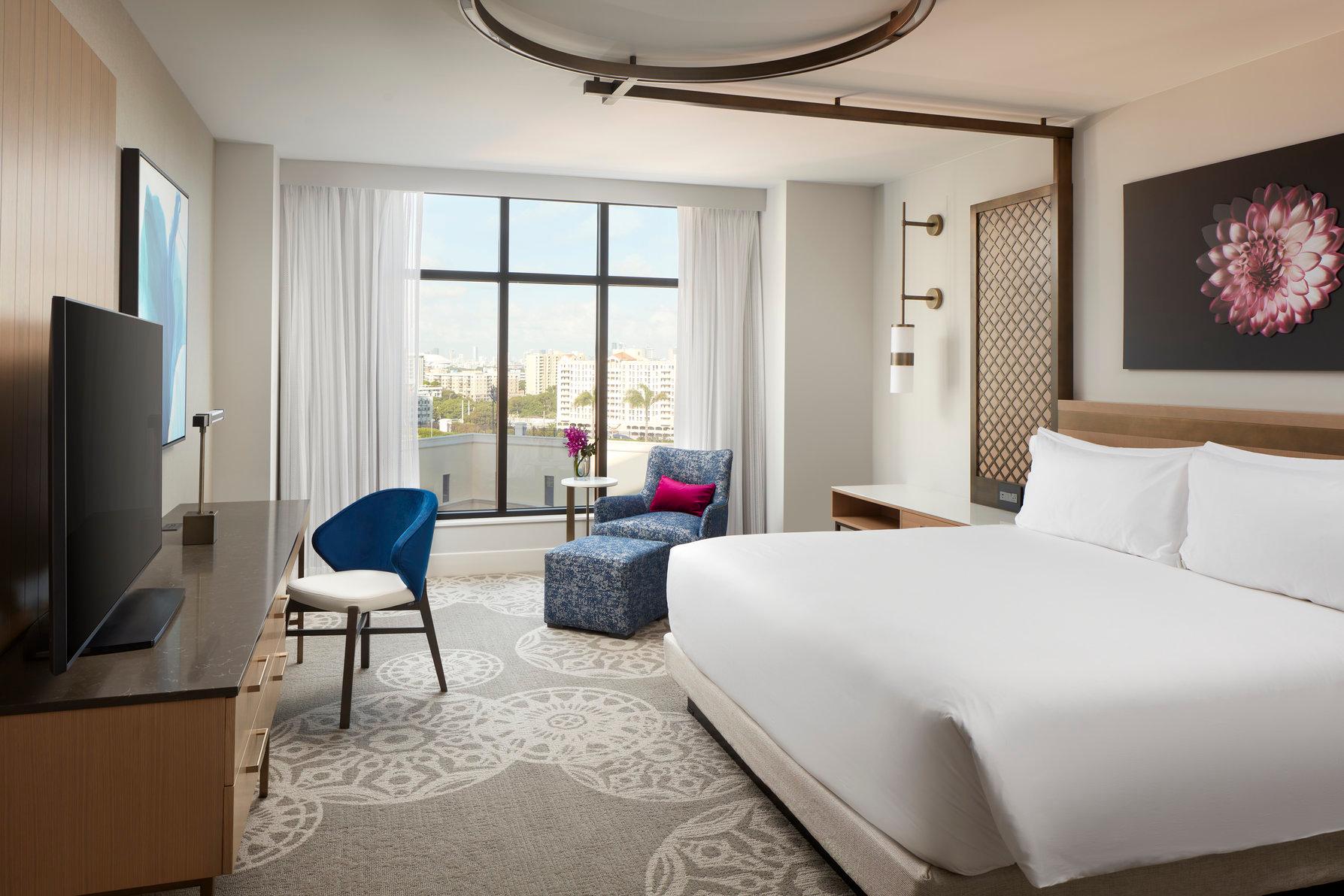 DELUXE, 2 QUEEN BEDS, ACCESSIBLE