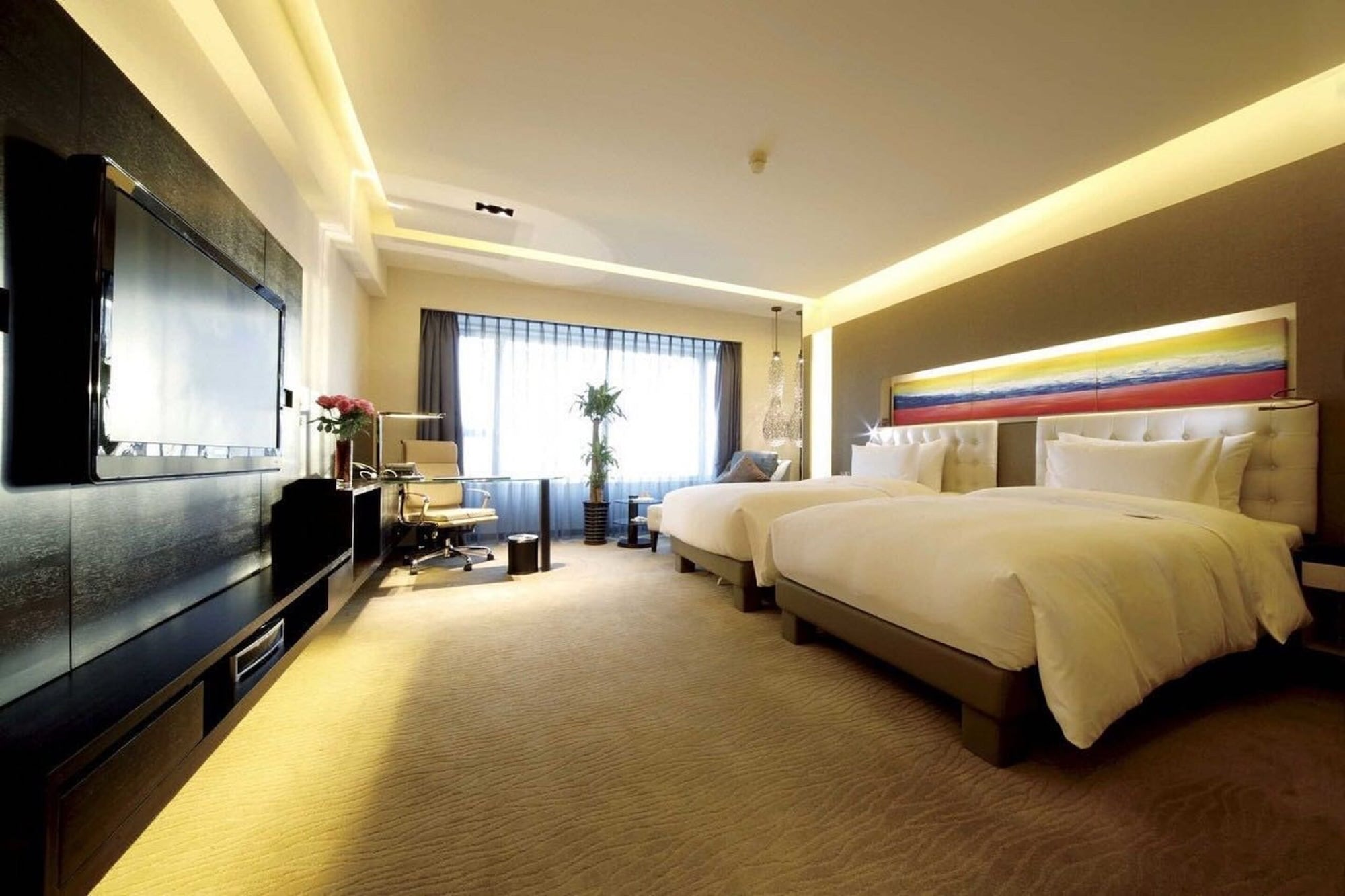 Superior, Twin Beds, East Wing