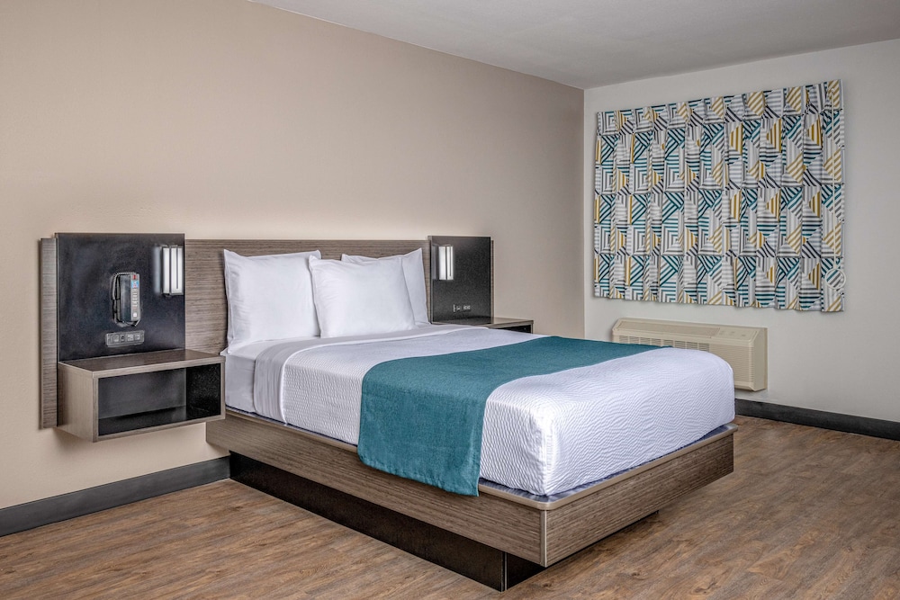 Motel6 Euless, TX - Dallas 18/28