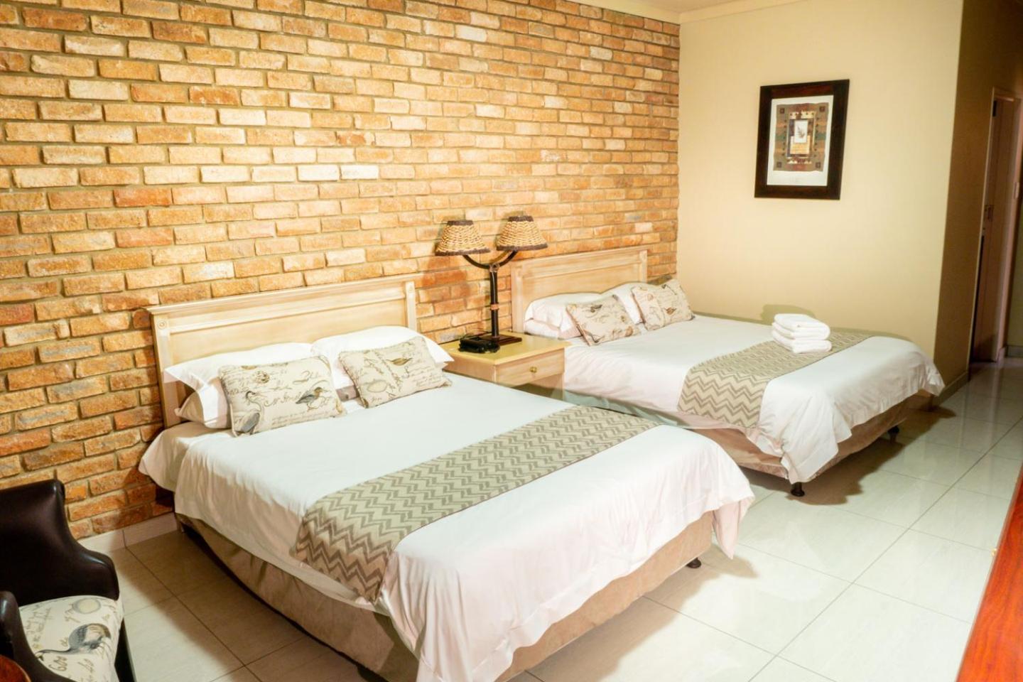 غرفة بسرير مزدوج أو سريرين منفصلين، Willows Garden Hotel Potchefstroom 3/6