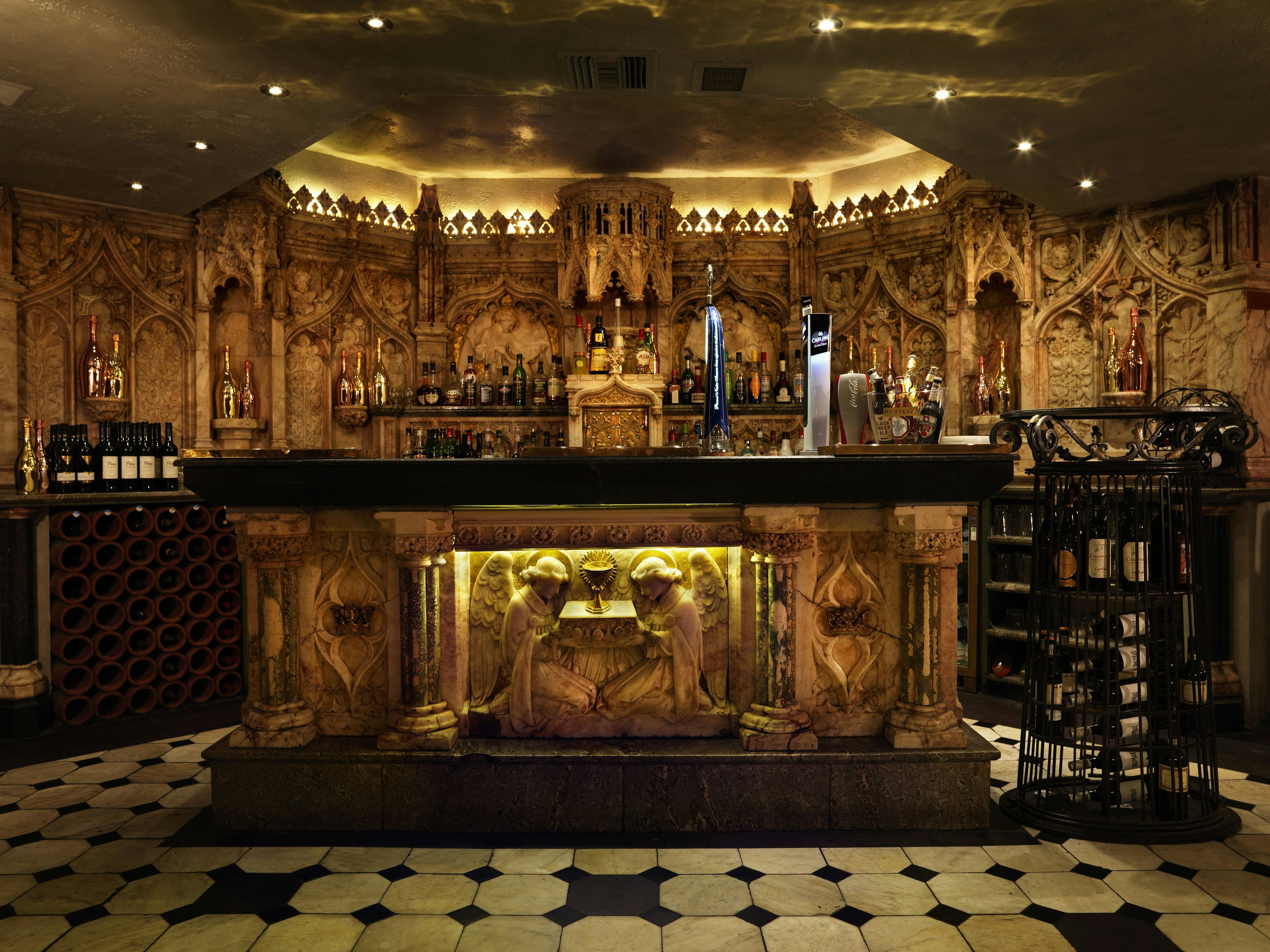The Royal Toby Hotel 6/27