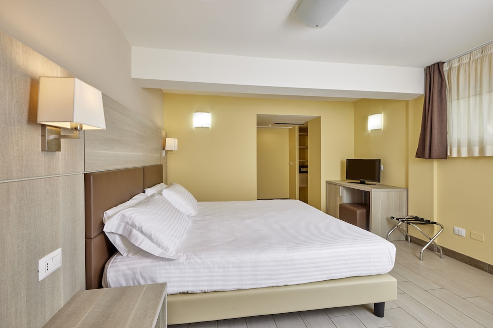 Park Hotel Casimiro Village 10/71