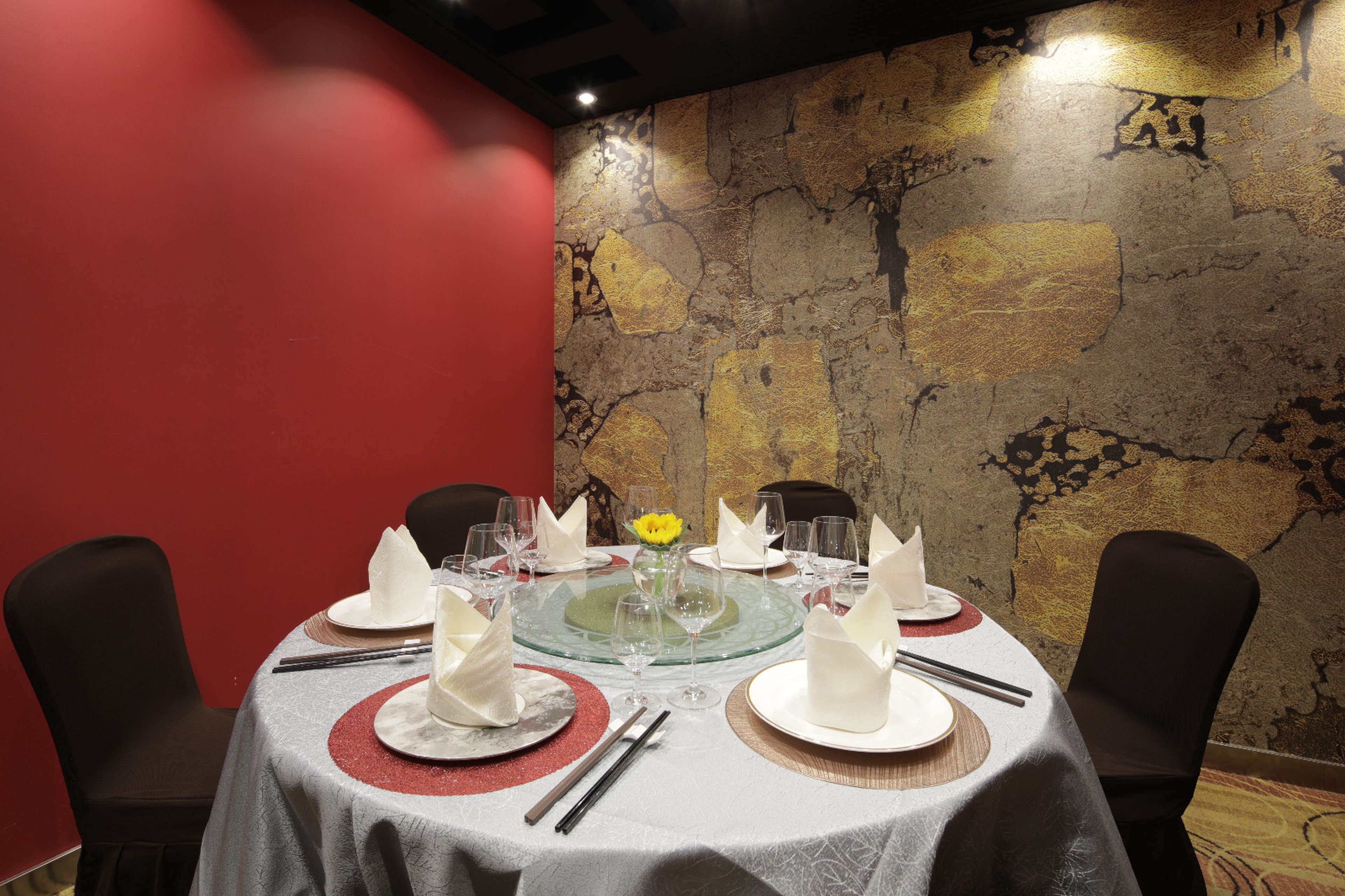 Holiday Inn Express Causeway Bay Hong Kong 56/76