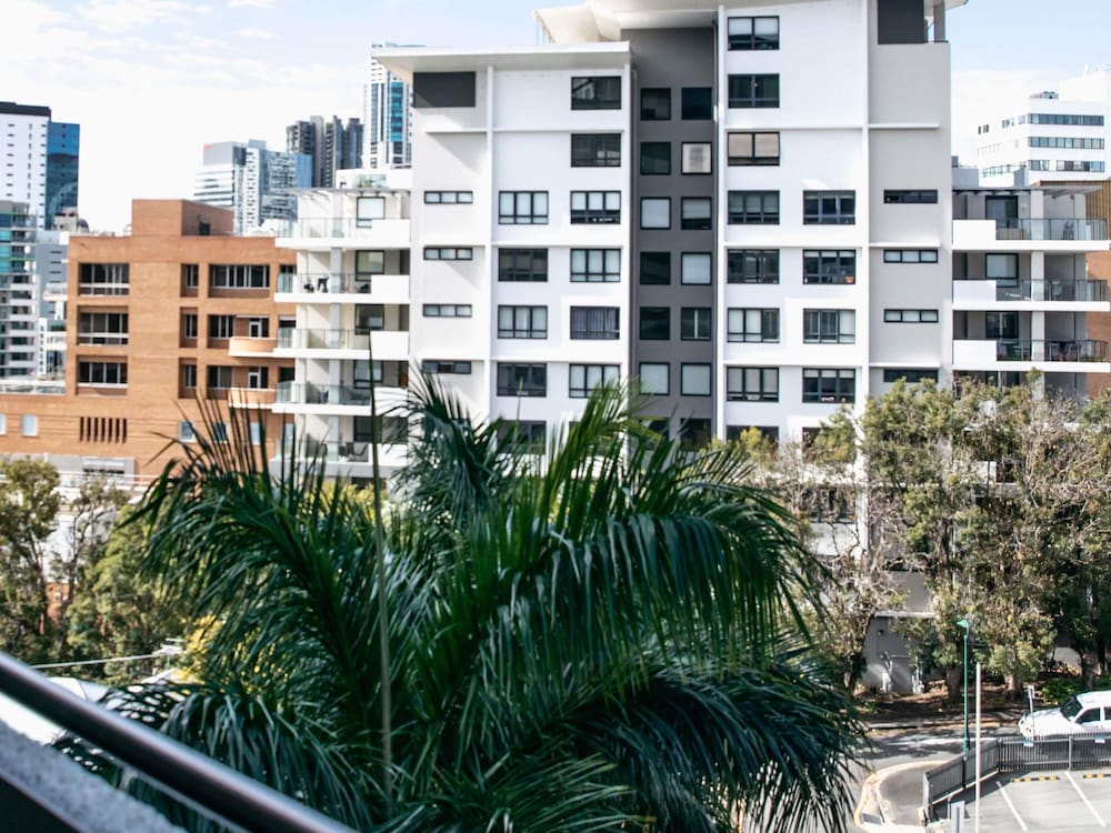 Mercure Brisbane Spring Hill 6/61