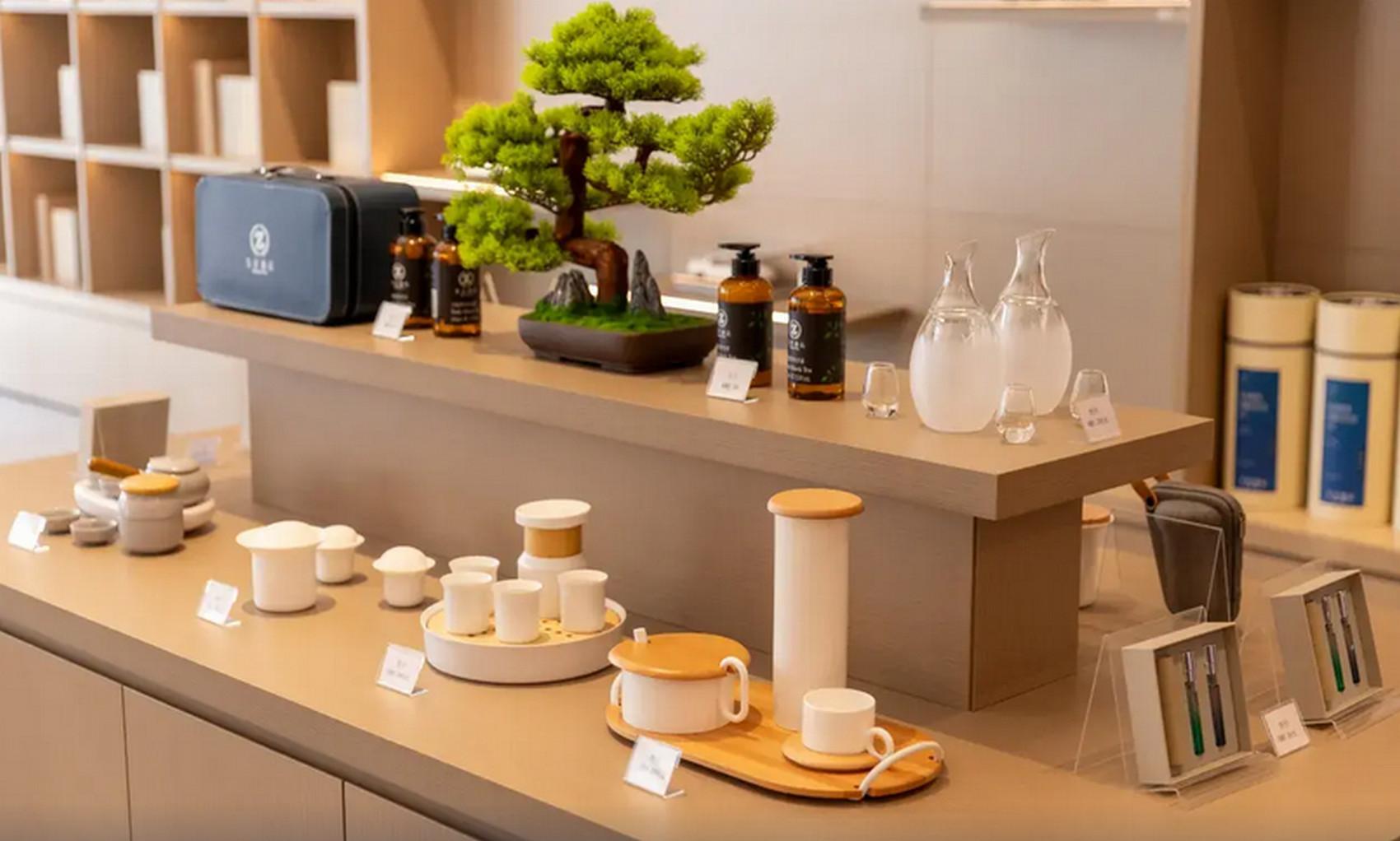 Xianze Hotel (Guangzhou North Railway Station Huadu Auto City Metro Station Branch) 37/40